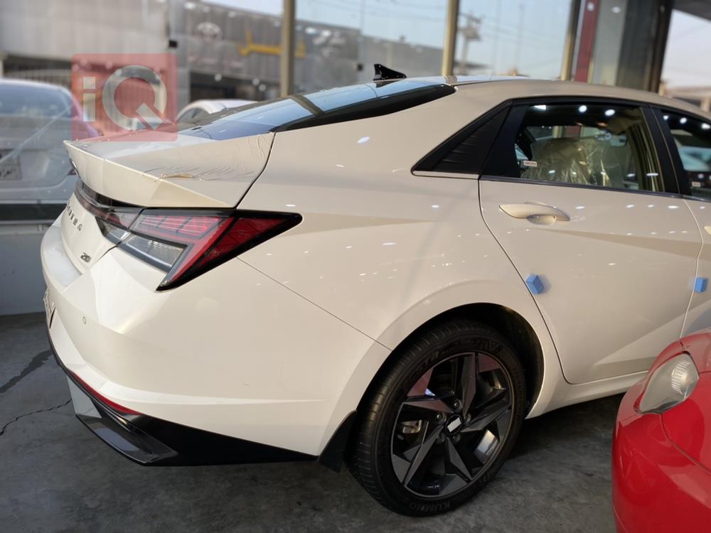 هیوندای ئەلەنترا